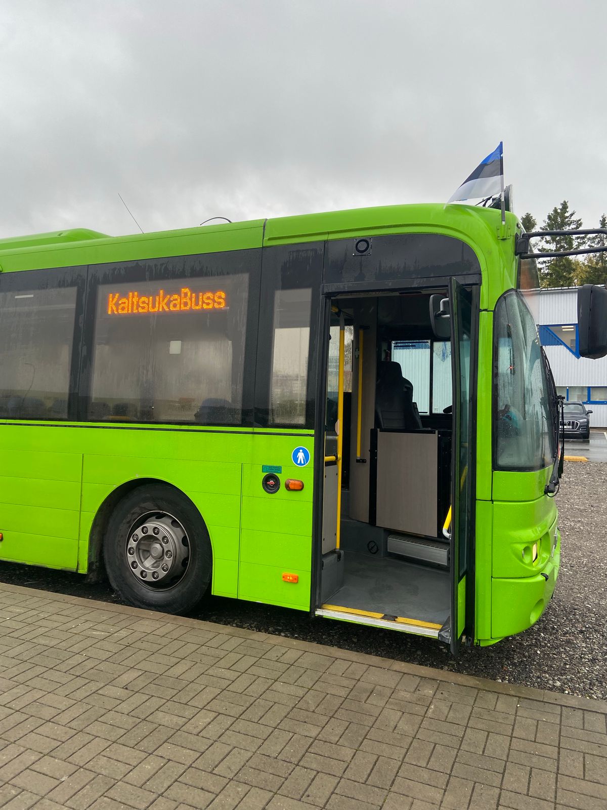 Kaltsukareis Raplamaale