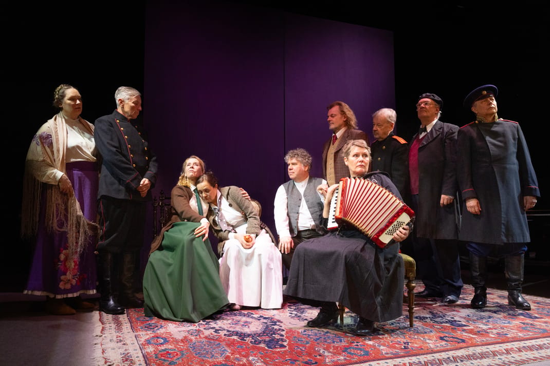 Teater Mars: Three Sisters (Dress rehearsal) — Otros · Helsinki